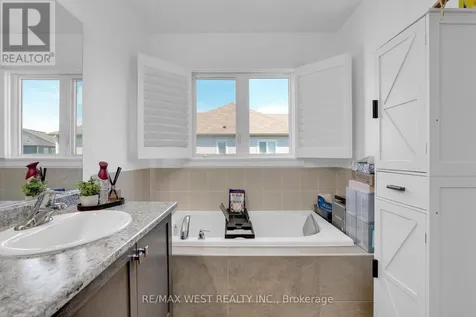 128 Wagner Crescent Essa (angus) ON L0M 1B6