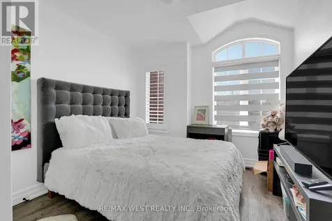 128 Wagner Crescent Essa (angus) ON L0M 1B6