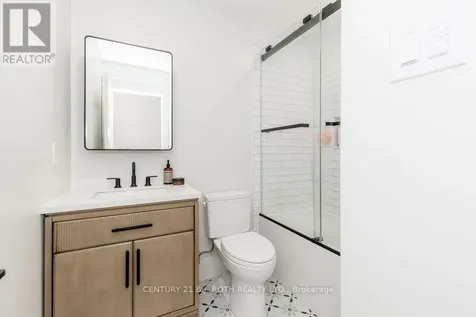 3257 Liah Lane Innisfil ON L9S 2B4