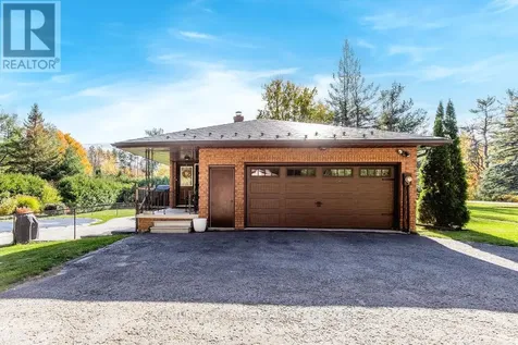3257 Liah Lane Innisfil ON L9S 2B4
