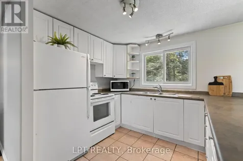 2743 Lockhart Road Innisfil ON L9S 3G2