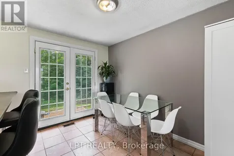 2743 Lockhart Road Innisfil ON L9S 3G2
