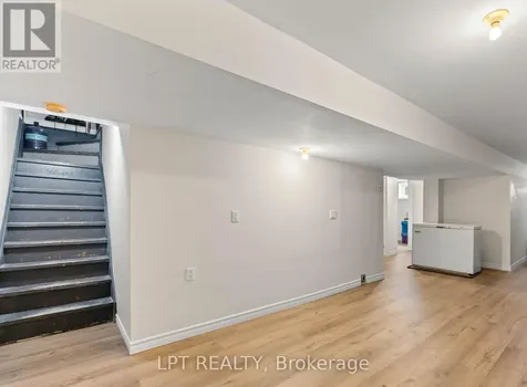 2743 Lockhart Road Innisfil ON L9S 3G2