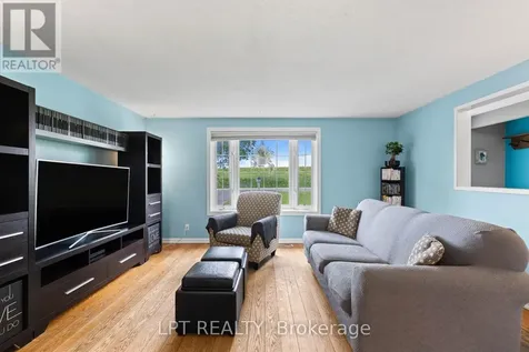 2743 Lockhart Road Innisfil ON L9S 3G2