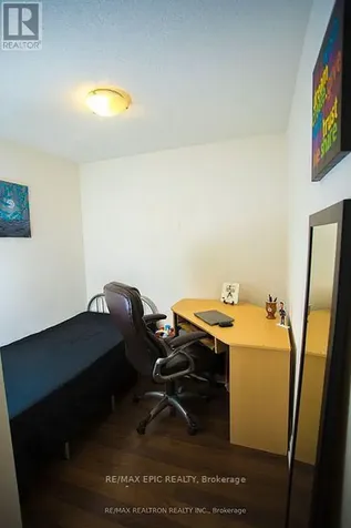 1070 Sheppard Avenue West Toronto (york University Heights) ON M3J 0G8