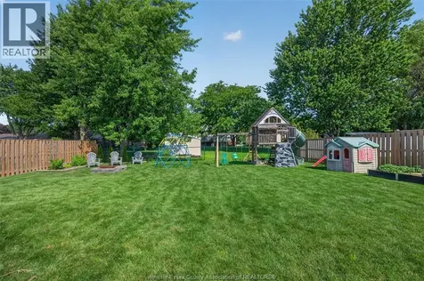 41 Belleview Drive Kingsville ON N0R 1B0