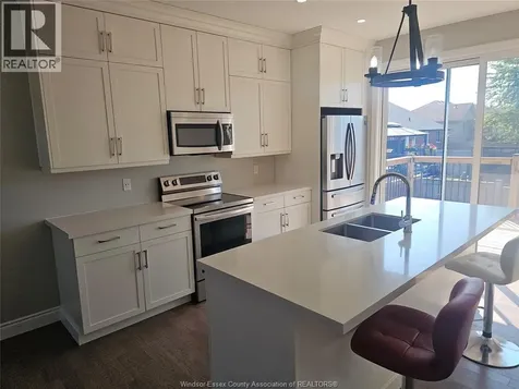 192 Lennox Avenue Essex ON N8M 0A7