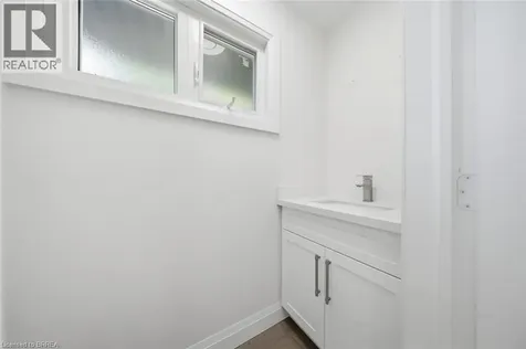 360 Bishopsgate Road Burford ON N3T 5L7