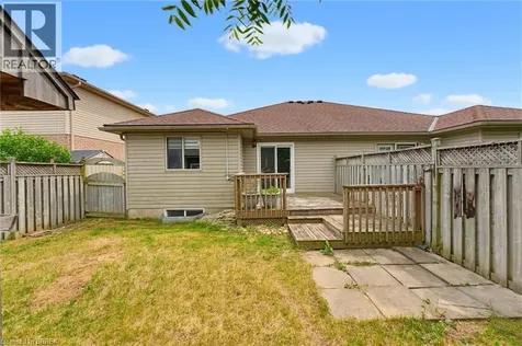 125 Whitlaw Way Paris ON N3L 4C9