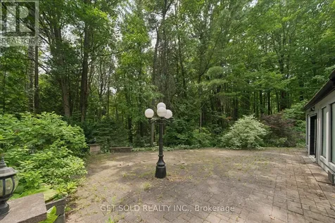 80 White Pine Trail Richmond Hill ON L4E 3L8