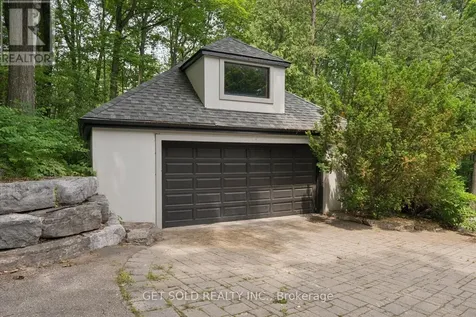 80 White Pine Trail Richmond Hill ON L4E 3L8