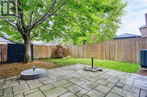 25 Hartland Road Stoney Creek ON L8E 6C4