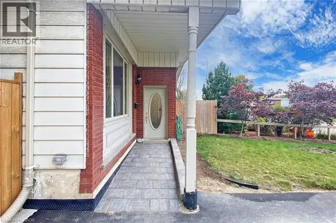 65 Fielding Crescent Hamilton ON L8V 2P3