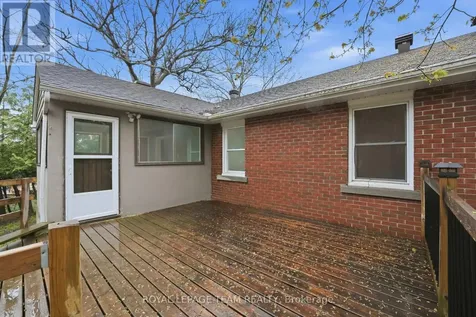 49 Crownhill Street Ottawa ON K1J 7K5
