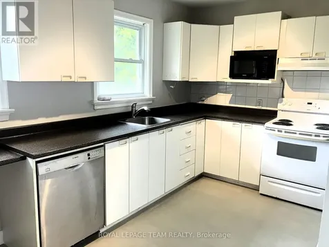 49 Crownhill Street Ottawa ON K1J 7K5