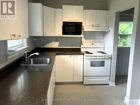 49 Crownhill Street Ottawa ON K1J 7K5