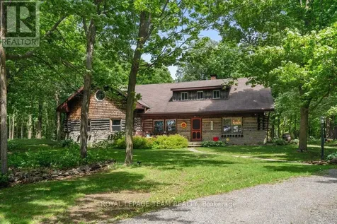 1462 Rideau River Road Montague ON K7A 8B8