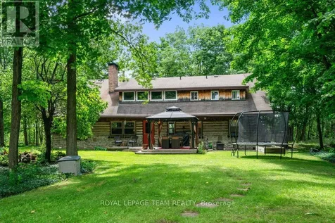 1462 Rideau River Road Montague ON K7A 8B8