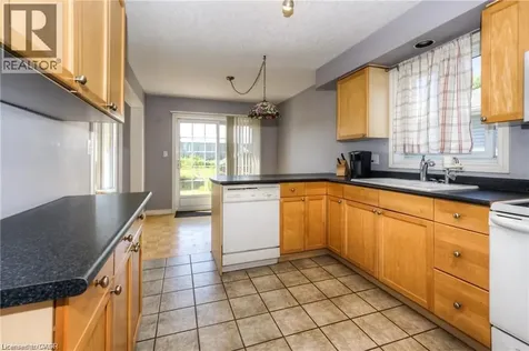 53 Wingfield Avenue Stratford ON N5A 7R5