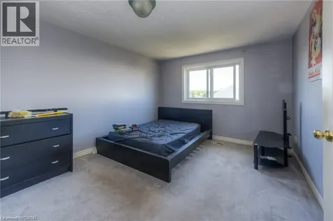 53 Wingfield Avenue Stratford ON N5A 7R5