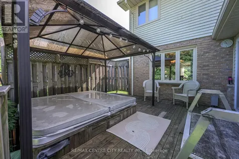 15 Cavanaugh Crescent St. Thomas ON N5R 5Y3