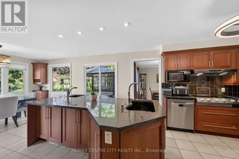15 Cavanaugh Crescent St. Thomas ON N5R 5Y3