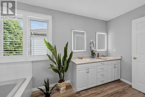 15 Cavanaugh Crescent St. Thomas ON N5R 5Y3