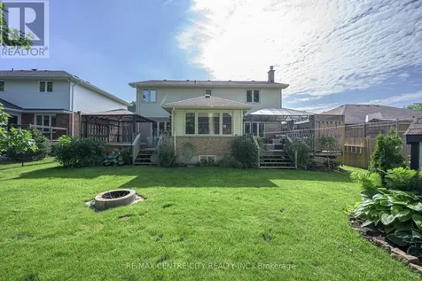 15 Cavanaugh Crescent St. Thomas ON N5R 5Y3
