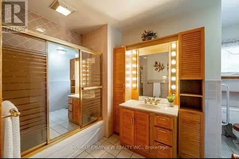 3 Stapleton Drive Whitchurch-stouffville ON L4A 2Z3