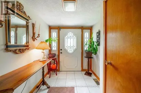 3 Stapleton Drive Whitchurch-stouffville ON L4A 2Z3