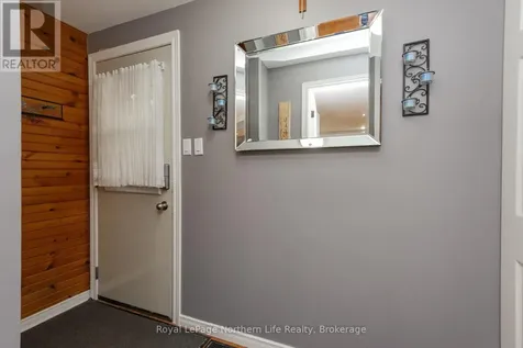 12 Valley View Drive East Powassan ON P0H 1Z0