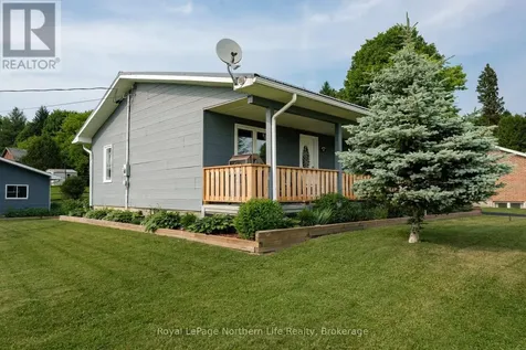 12 Valley View Drive East Powassan ON P0H 1Z0