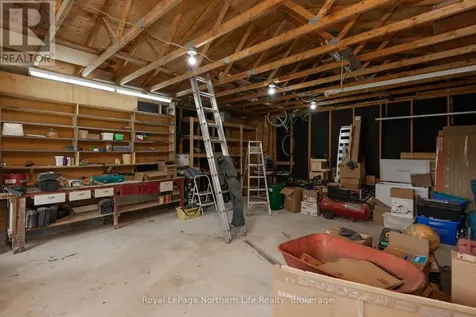12 Valley View Drive East Powassan ON P0H 1Z0