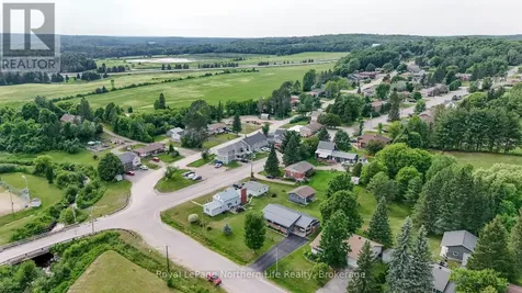 12 Valley View Drive East Powassan ON P0H 1Z0