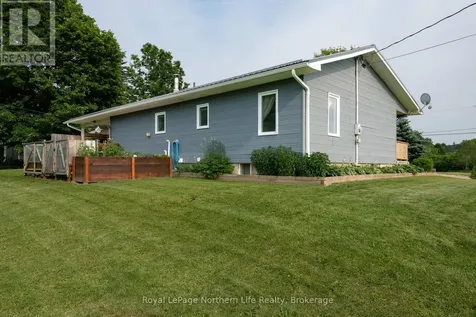12 Valley View Drive East Powassan ON P0H 1Z0