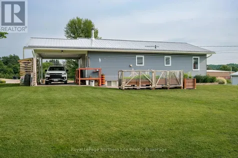12 Valley View Drive East Powassan ON P0H 1Z0