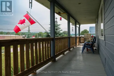 12 Valley View Drive East Powassan ON P0H 1Z0