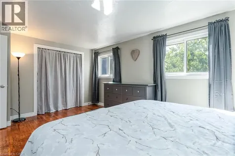 162 Parkside Drive East Fergus ON N1M 3E8