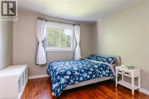 162 Parkside Drive East Fergus ON N1M 3E8