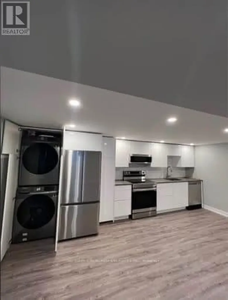 15 Solva Drive Ottawa ON K2H 5R4