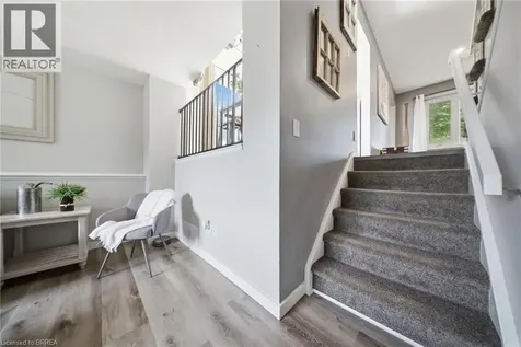 33 Hallmark Street Brantford ON N3P 1A6