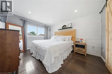 33 Hallmark Street Brantford ON N3P 1A6