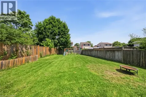 33 Hallmark Street Brantford ON N3P 1A6