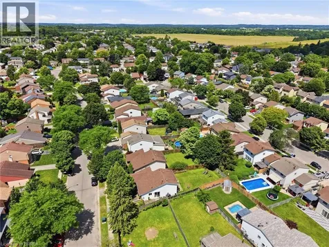 33 Hallmark Street Brantford ON N3P 1A6
