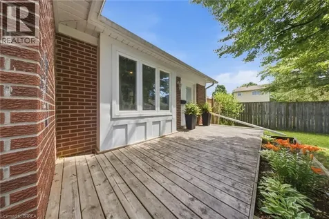 33 Hallmark Street Brantford ON N3P 1A6