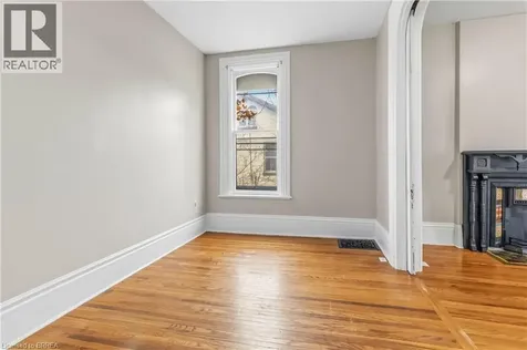 74 Pearl Street Brantford ON N3T 3N7