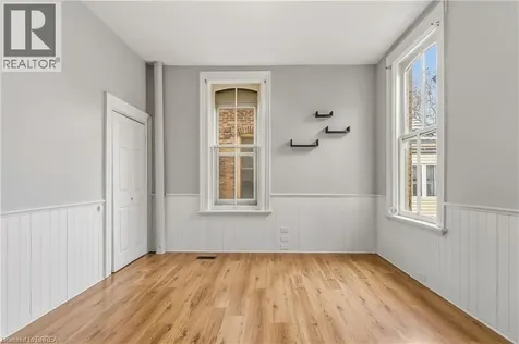 74 Pearl Street Brantford ON N3T 3N7