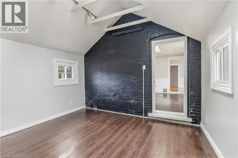 74 Pearl Street Brantford ON N3T 3N7