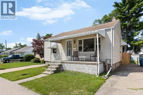 2293 Marentette Windsor ON N8W 2C2