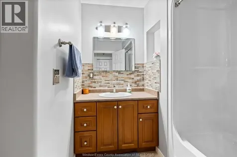 8341 Middleside Road Amherstburg ON N0R 1J0